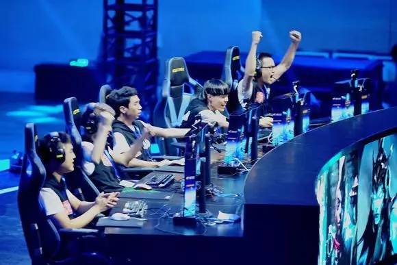 BLAST Rivals 2025秋季第一天赛程在香港发布