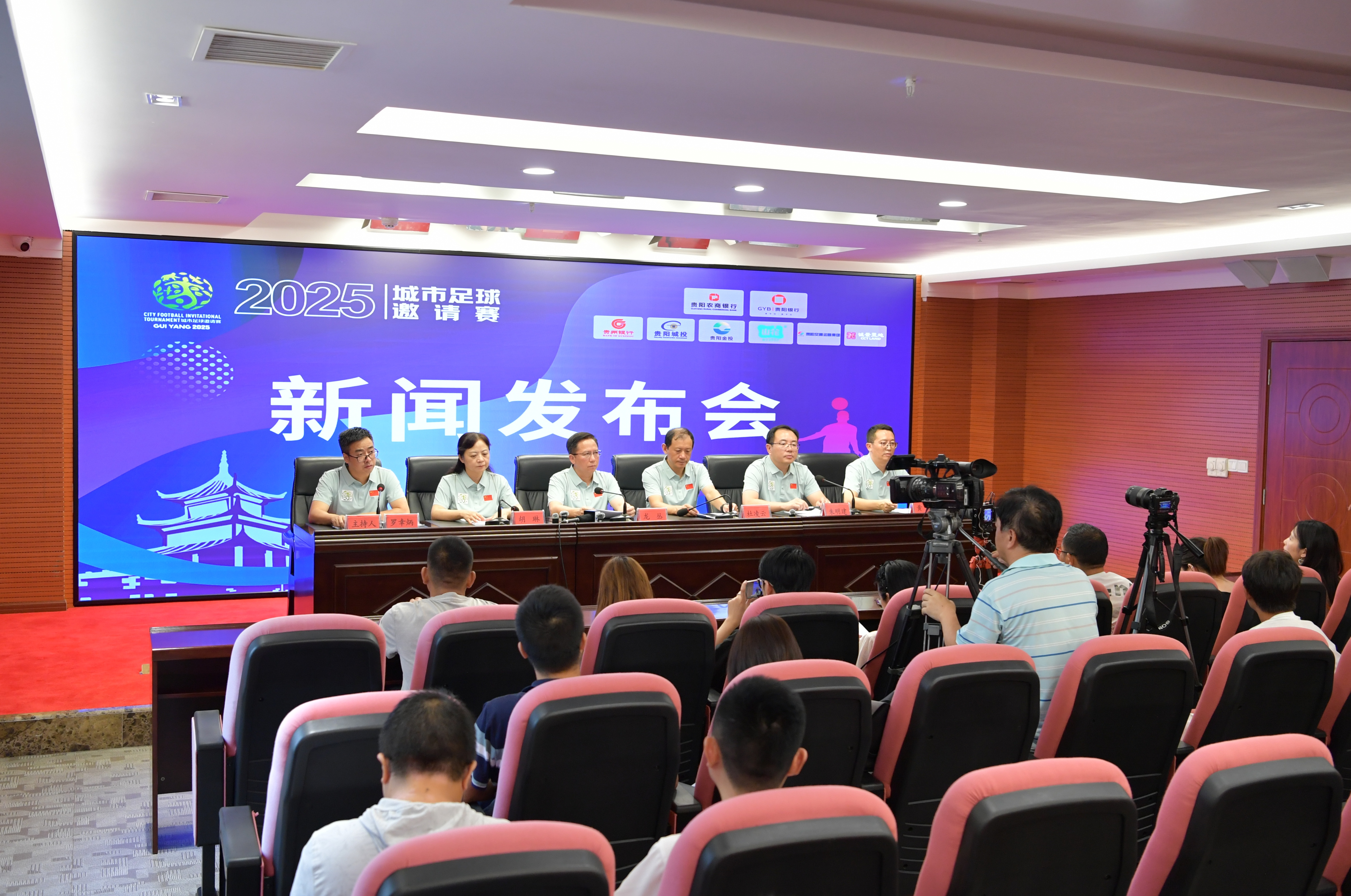 Doinb ：Chovy要来LPL？LPL阵容和条件都没LCK好，他为了什么来